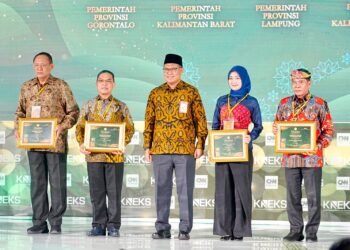 Gubernur Zainal Bawa Kaltara Raih Dua Penghargaan Anugerah Adinata Syariah 2026