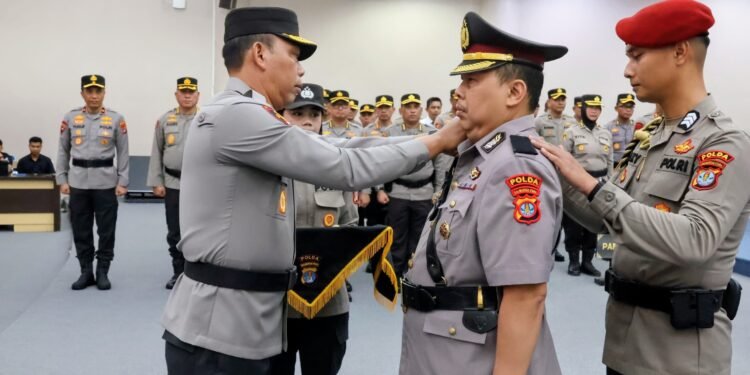 Kapolda Kaltara Lantik Kombes Pol Dwi Wahyudi sebagai Dirintelkam