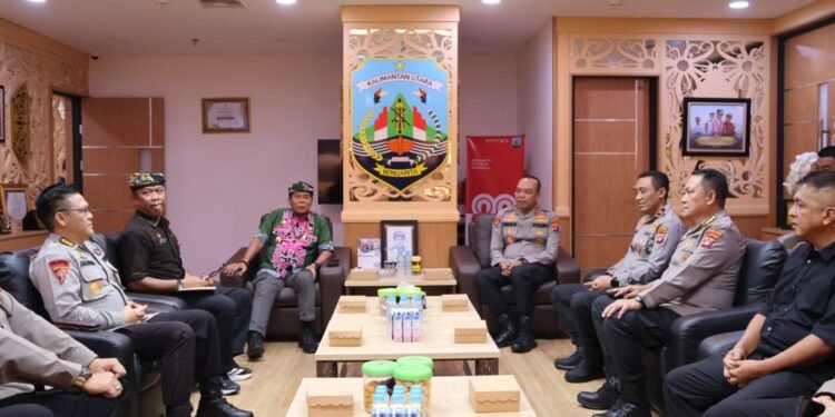 Perkuat Sinergitas, Kapolda Irjen Pol Agustus Wijayanto Silaturahmi ke Kantor Gubernur Kaltara