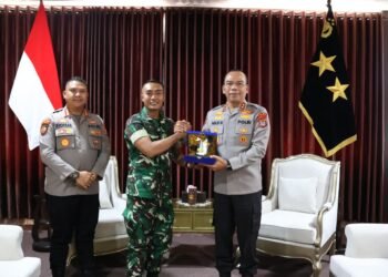 Dikunjungi Danyonif TP 880/Banuanta, Kapolda Kaltara: Hubungan Harmonis TNI-Polri Harus Terus Dipelihara