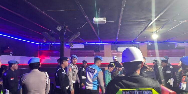 Solid Jaga Kamtibmas, TNI-POLRI Gelar Patroli Gabungan dan Gaktib di  THM Bulungan
