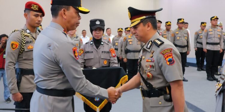 Sertijab Karo SDM Polda Kaltara, Kombes Pol Steyven Gantikan Kombes Pol Warsono