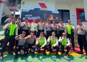 Ditpamobvit Polda Kaltara Gelar Simulasi Pengamanan Penanganan Kebakaran Tangki V Minyak di PT Pertamina TBBM Tarakan