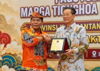 Gubernur Tekankan Keberagaman sebagai Kekuatan Pembangunan di Pelantikan PSMTI Kaltara