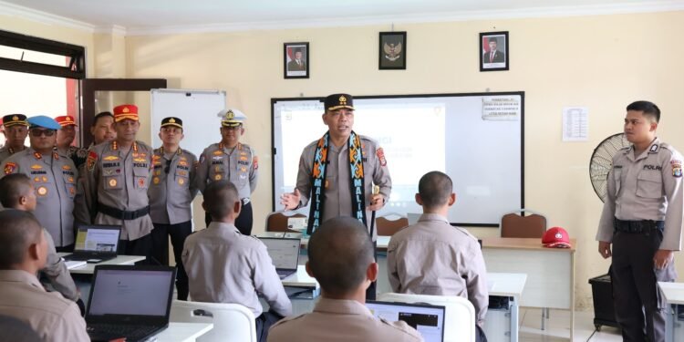 Kunjungi SPN Polda Kaltara, Kapolda Tekankan Pentingnya Ketulusan dan Keteladanan dalam Mendidik Generasi Penerus Polri