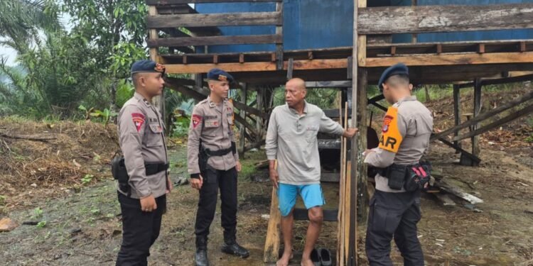 Satbrimob Polda Gencarkan Imbauan Cegah Karhutla di Sebatik