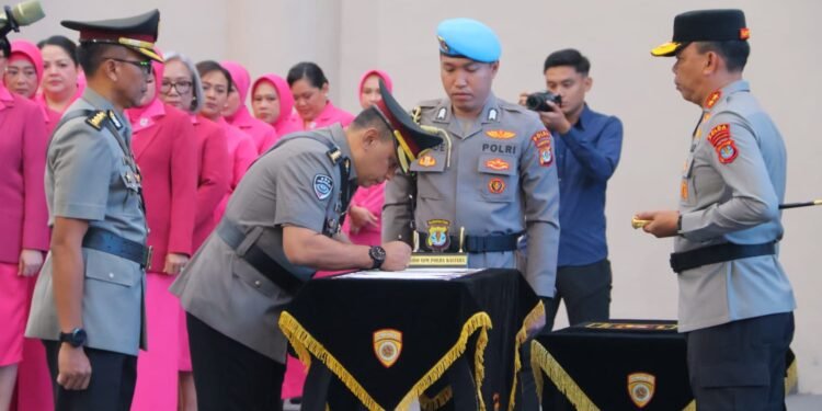 Sertijab di Polda Kaltara, Irwasda dan Kabid TIK Berganti
