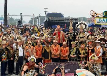 Gambarkan Persatuan Indonesia, Karnaval Budaya Irau Malinau Diikuti Puluhan Ribu Peserta