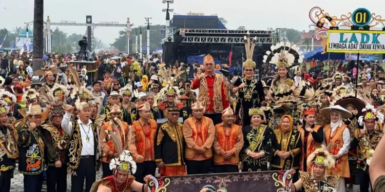 Gambarkan Persatuan Indonesia, Karnaval Budaya Irau Malinau Diikuti Puluhan Ribu Peserta