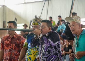 Dari Tradisi ke Promosi Budaya, Wagub Ingkong Ala Dorong Sumpit Go Nasional