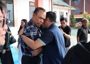 Kapolda Kaltara Bersama Wakapolda dan PJU Antar Keberangkatan Irjen Pol Agus Wijayanto ke Bandara Juwata Tarakan